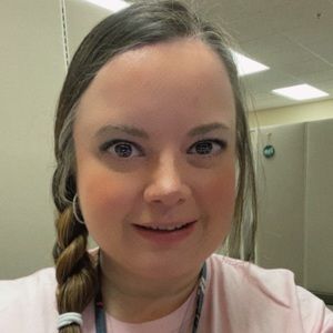 Meet your Posher, Casandra